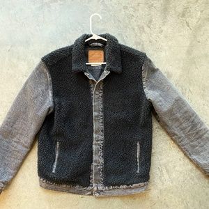 Levi's sherpa trucker jacket in faded black denim